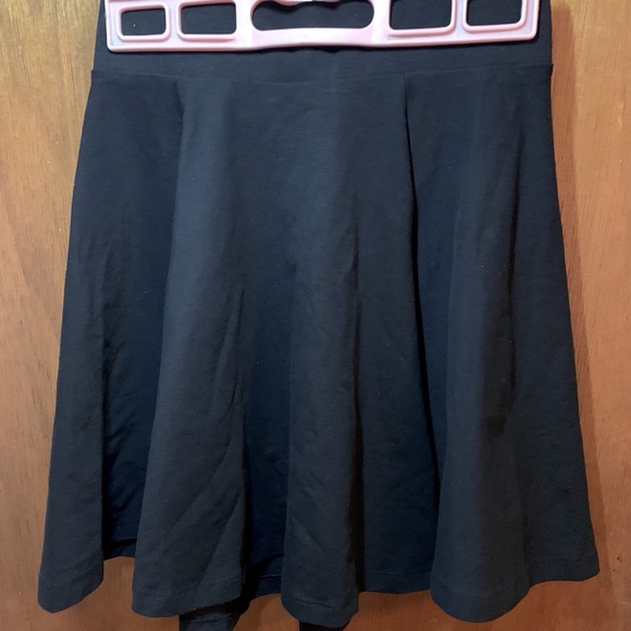 H&M Pleated Mini Skirt NWoT - Picture 4 of 5